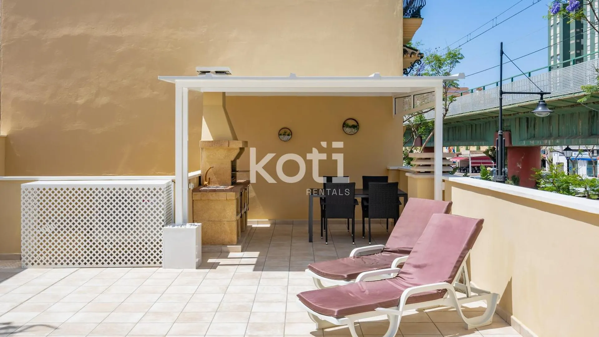 Koti Rentals - Casita Rosario Pino Rooftop Y Bbq Fuengirola