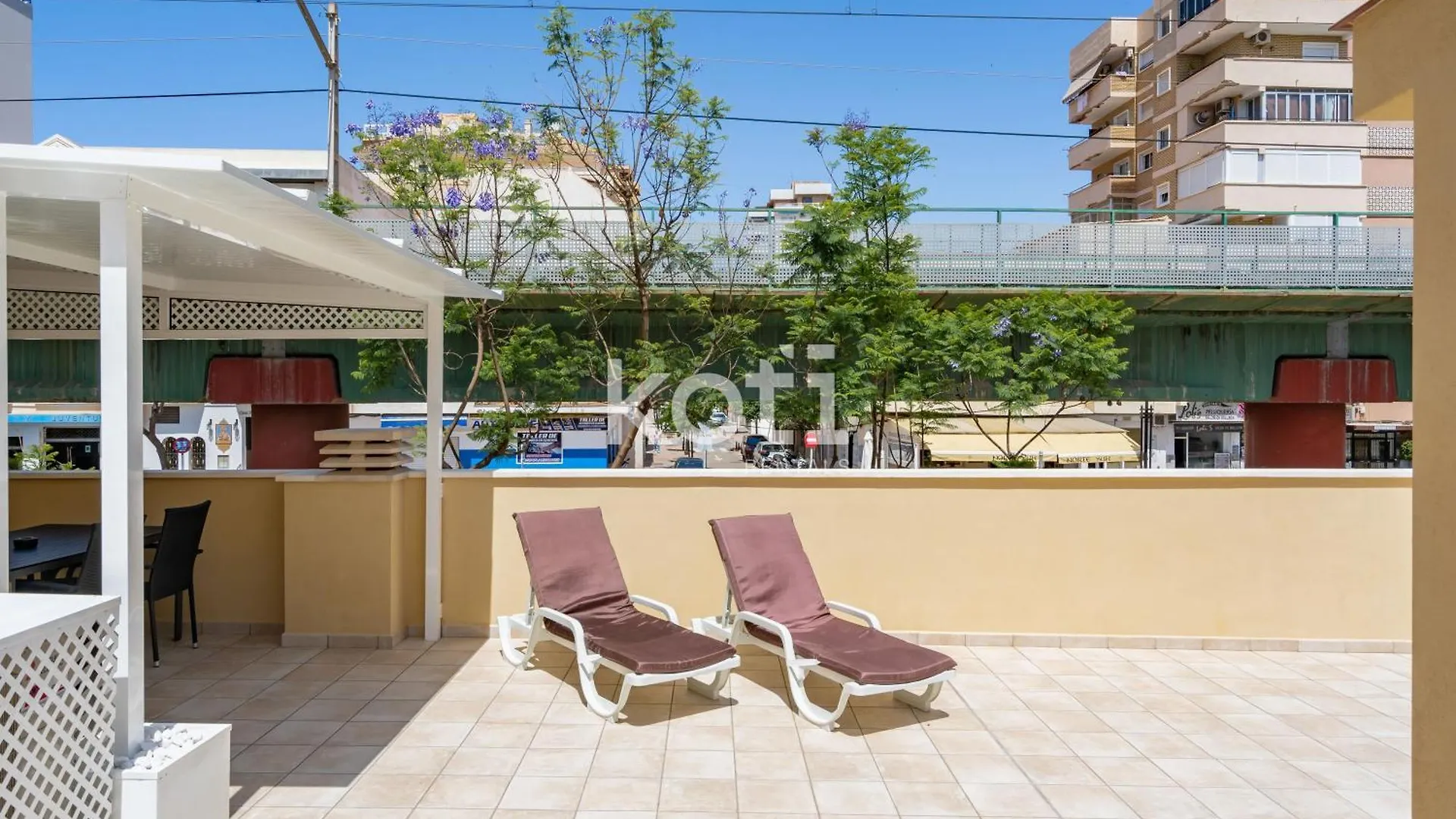 Semesterbostad Koti Rentals - Casita Rosario Pino Rooftop Y Bbq Fuengirola