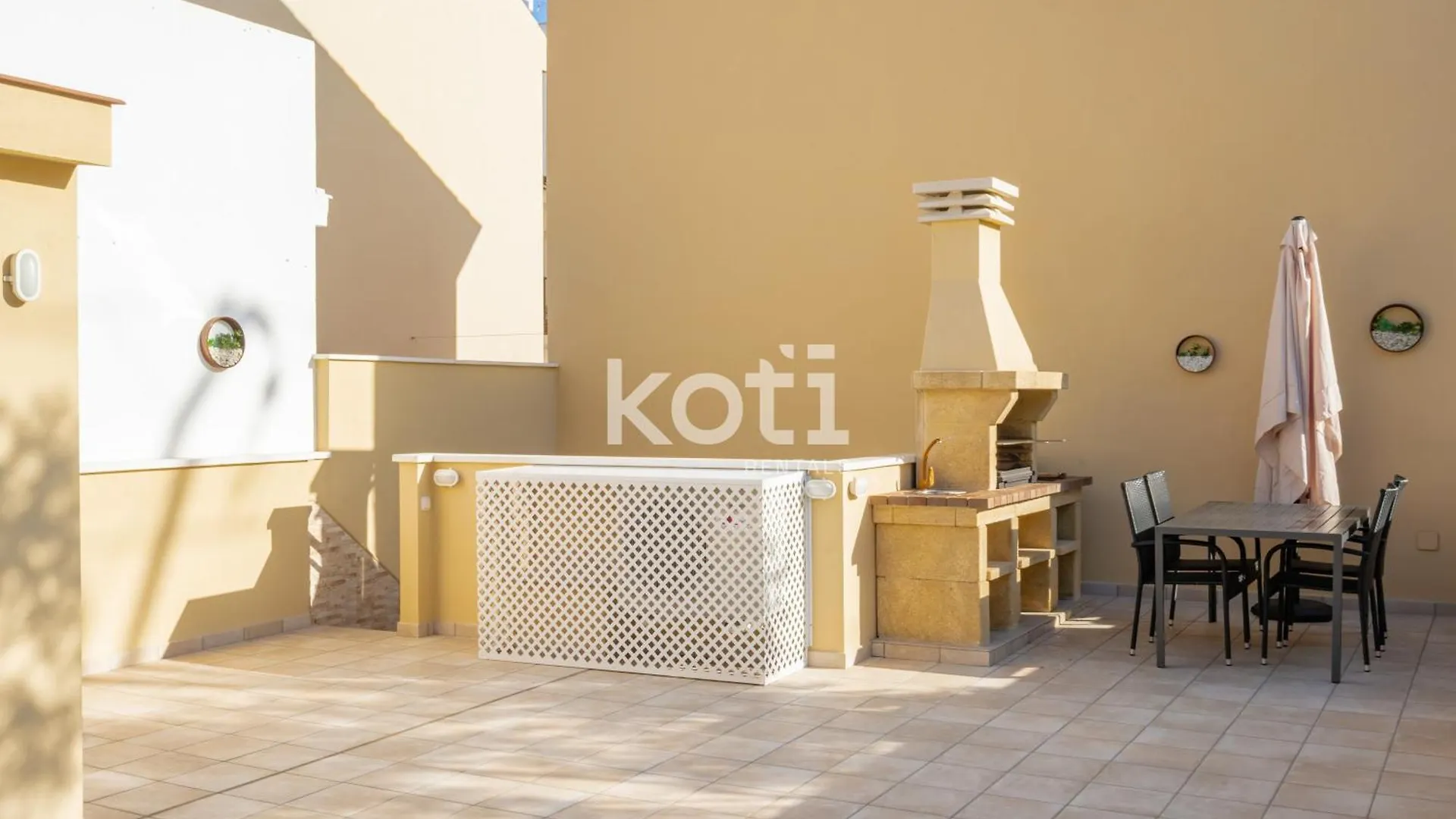 Koti Rentals - Casita Rosario Pino Rooftop Y Bbq Fuengirola Spain