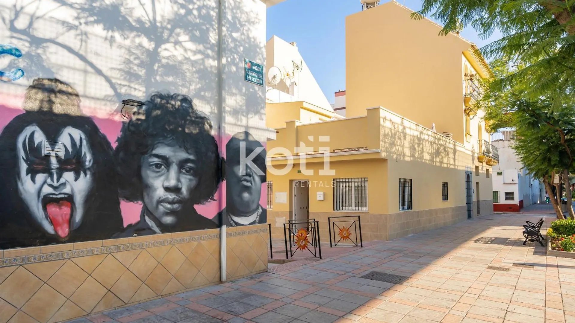 Koti Rentals - Casita Rosario Pino Rooftop Y Bbq Fuengirola Holiday home