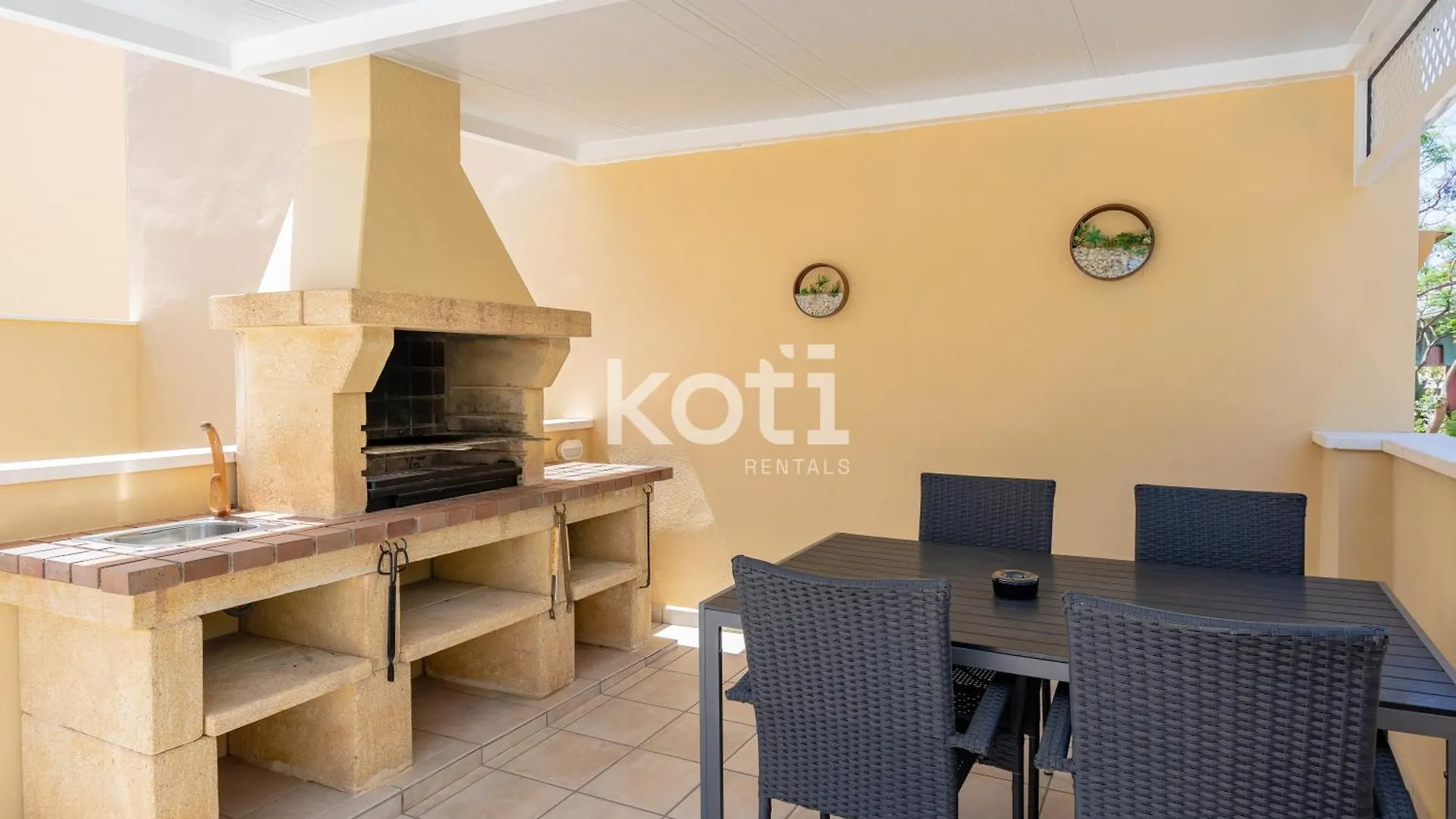 Koti Rentals - Casita Rosario Pino Rooftop Y Bbq Fuengirola