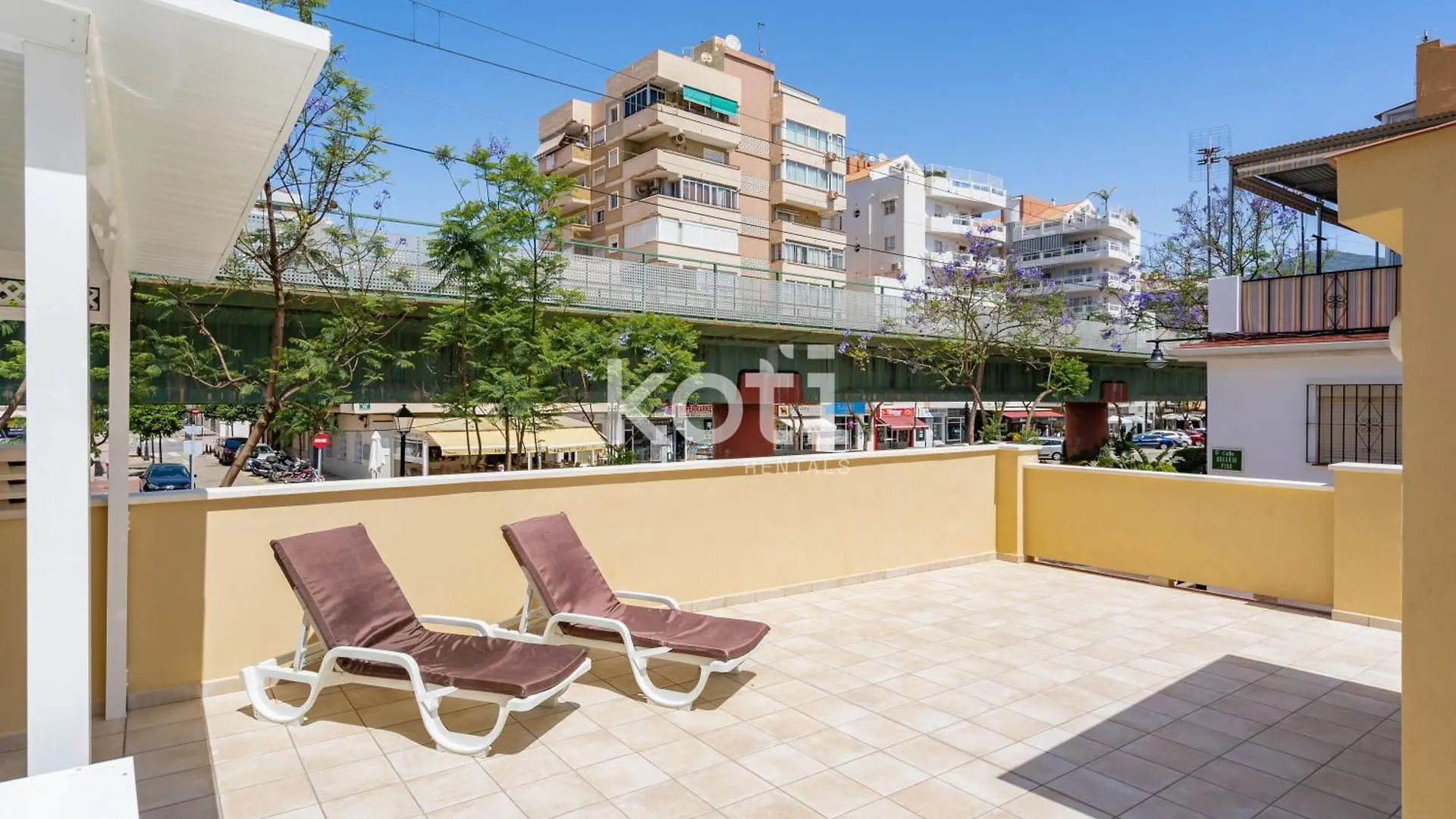 Koti Rentals - Casita Rosario Pino Rooftop Y Bbq Fuengirola Holiday home